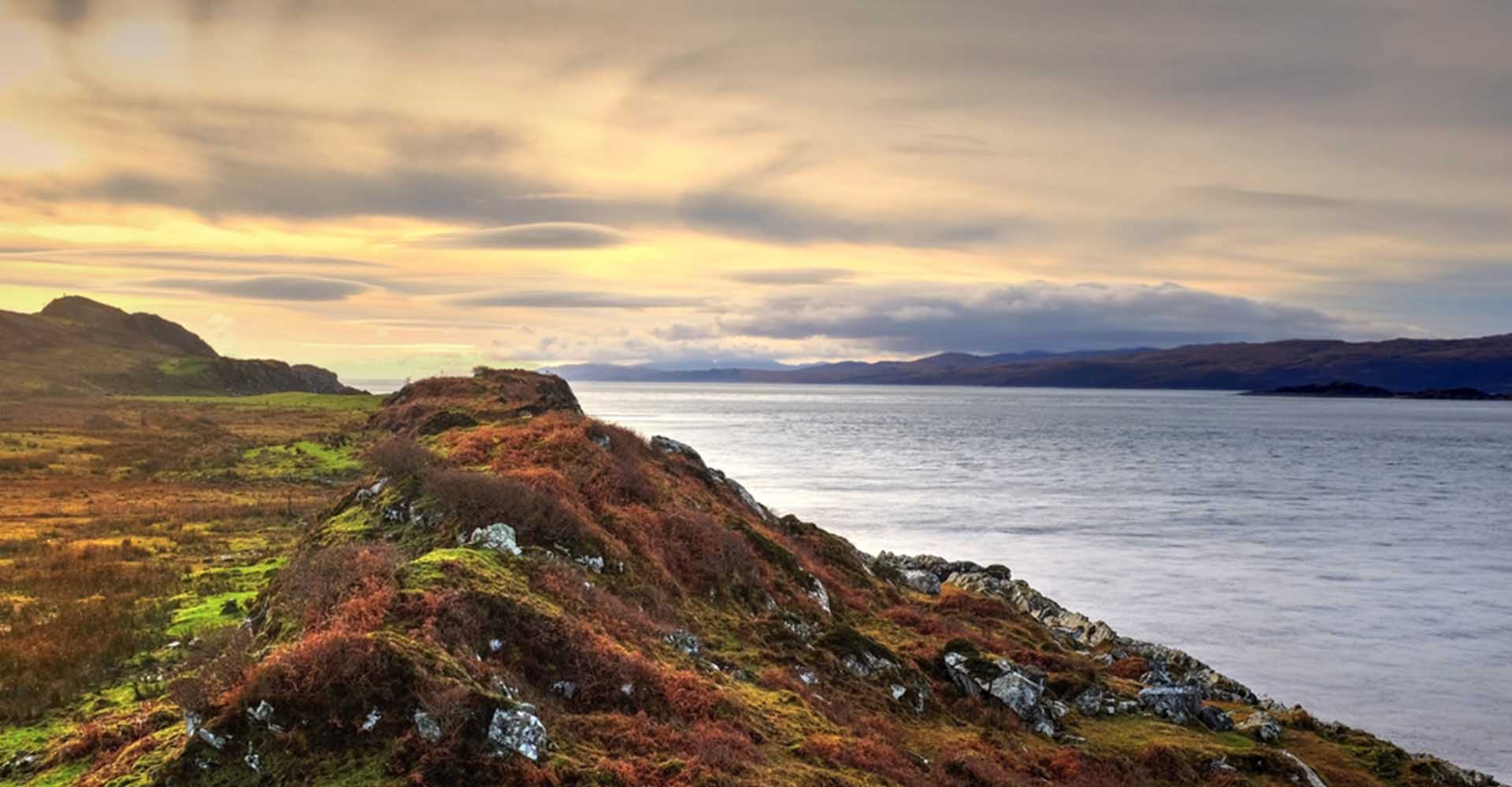 Mull of kintyre. Остров Айла Шотландия. Мыс Кинтайр. Остров jura Шотландия. Дикая Шотландия. Гебридские острова.Wild Scotland: the Western Isles (2013).