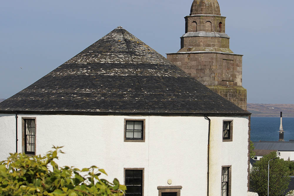 Bowmore round church