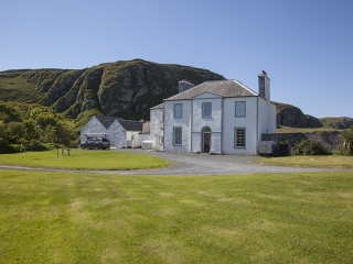 9950-Front-exterior-Kilchoman-House 9950-Front-exterior-Kilchoman-House