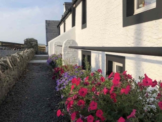 Kilchoman-cottages Kilchoman-cottages